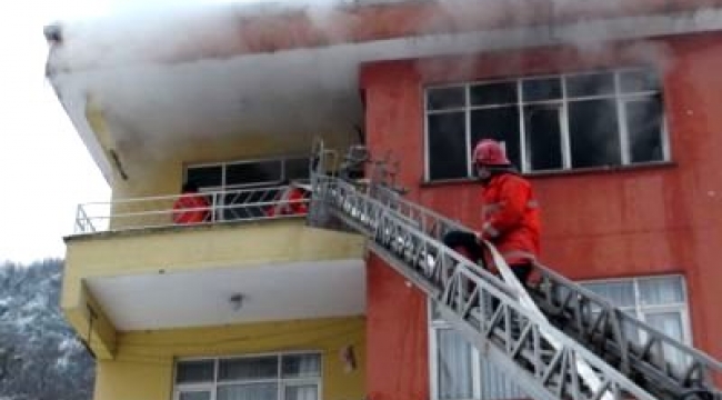 Zonguldak'ta evde yangın: 1 ölü 1 yaralı