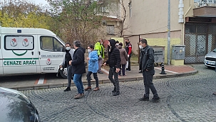 51 yaşında evinde ölü bulundu