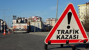 Ağrı'da trafik kazası: 2 ölü 3 yaralı