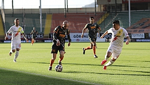 Alanyaspor: 1 -Malatya: 0 (İlk yarı)