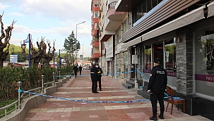 Balkondan düşen genç öldü