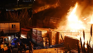 Bodrum'da fabrika alev alev yandı