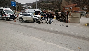 Cip ile kamyonet çarpıştı: 2 yaralı 