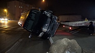 Direğe çarptı yan yattı: 1 yaralı