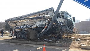 Elazığ'da kamyon dehşeti: 4 yaralı