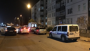 Emekli öğretmen evinde ölü bulundu