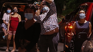 Filipinler 2021'i karşıladı