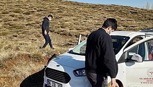 Filyasyon ekibinin aracı çamura battı 