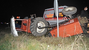 Hafif ticari araç traktöre çarptı: 2 yaralı 