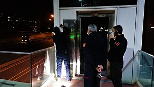 İki kardeş asansörde mahsur kaldı