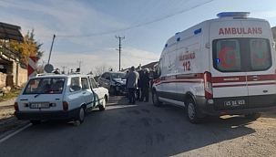 İki otomobil çarpıştı: 1 yaralı 