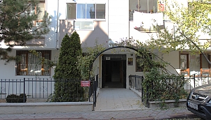 Karı koca birbirlerini bıçakla yaraladı