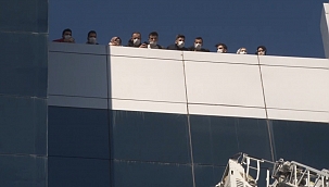 Korkutan iş yeri yangını: 1 yaralı