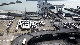 Manş Tüneli kapatıldı tırlar mahsur kaldı