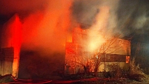 Nazilli'de depo yangını 