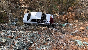 Otomobil uçuruma yuvarlandı: 1 yaralı 