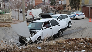 Satılığa çıkardığı araç kaza yaptı