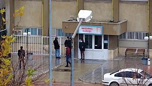 Silahla oynarken kendini vudu