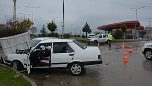 Sinop'ta kavşakta kaza: 1 yaralı 