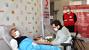 Vali Baruş kan bağışında bulundu!