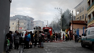 Yangın çıktı sosyal mesafe unutuldu 