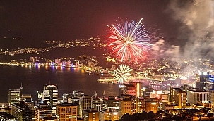 Yeni Zelanda 2021'e merhaba dedi