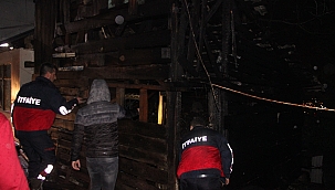 5 kişilik aile evsiz kaldı 