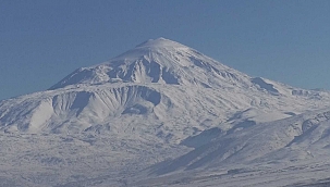 Ağrı Dağı manzarası ile göz kamaştırıyor