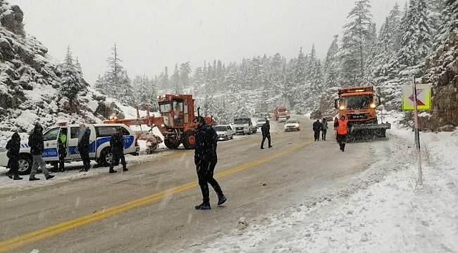 Antalya-Konya karayolunda kaza: 2 ölü 