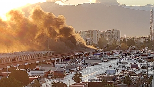 Antalya Toptancı Hali'nde korkutan yangın 