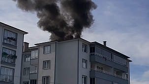 Baca yangını tüm çatıyı sardı 