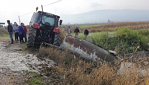 Beton mikseri traktöre çarptı: 1 yaralı 