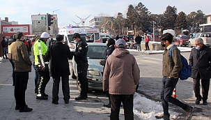 Erzincan'da trafik kazası: 1 yaralı 