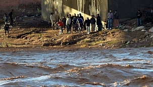 Fas'ta şiddetli yağış sonrası bina çöktü 