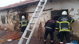 İki katlı ev kullanılamaz hale geldi 