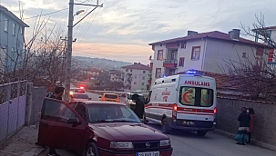 İki otomobil çarpıştı: 2 yaralı 