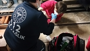 İşçiyi itfaiye ekipleri kurtardı