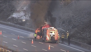 İstanbul'da kamyon alev alev yandı