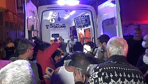 İzmir'de yangın: 1'i ağır 2 yaralı 