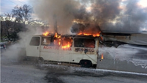 Kokoreç arabası cayır çayır yandı 