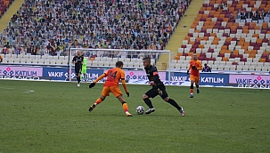Malatyaspor: 0 - Galatasaray: 0 (İlk yarı)