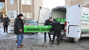 Müzik öğretmeni evinde ölü bulundu 