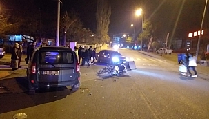 Otomobil ile motosiklet çarpıştı: 1 yaralı 