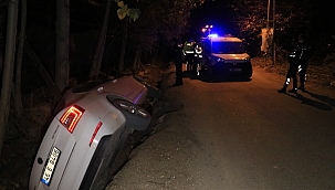 Polisten kaçarken drenaj kanalına düştüler 