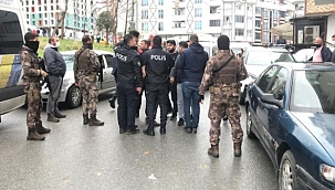 Pompalı tüfekli ve kılıçlı kavga: 2 yaralı