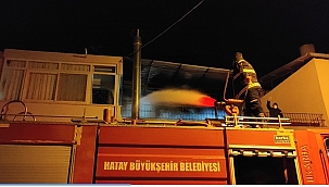 Samandağ'da ev yangını korkuttu 