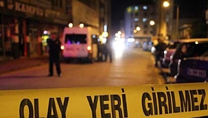 Tüfeğini temizlerken kendini vurdu 