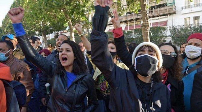 Tunus'a protestolar şiddetlendi 