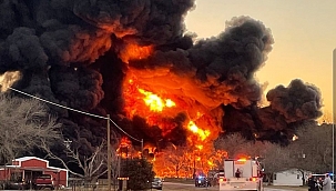 ABD'de tren ile tır çarpıştı! 