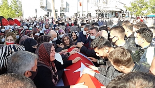 "Şehitler ölmez vatan bölünmez"